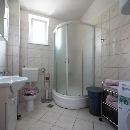 Apartment Bevanda Podstrana