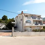 Apartment Bevanda Podstrana