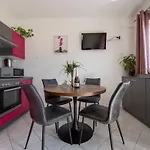 Apartment Bevanda *
