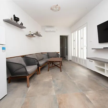 Apartment Bevanda