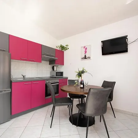 Bevanda Apartment