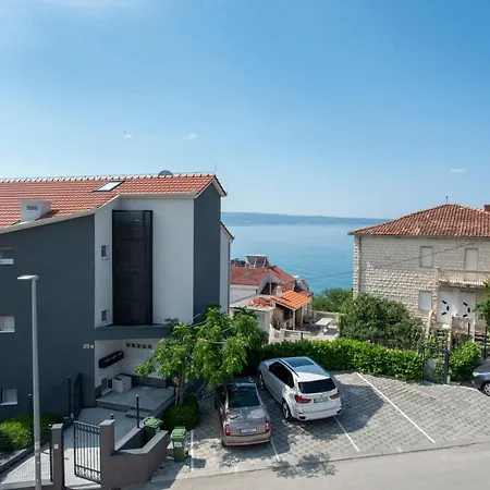 Bevanda Apartment *