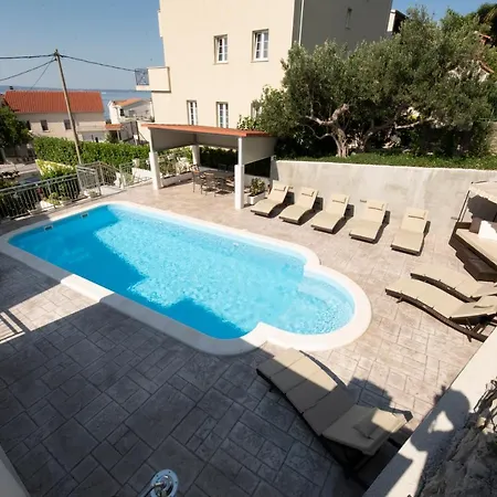 Apartment Bevanda