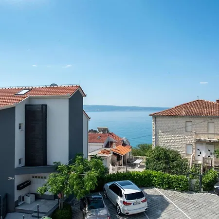 Apartment Bevanda *