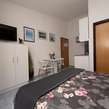 Apartment Bevanda