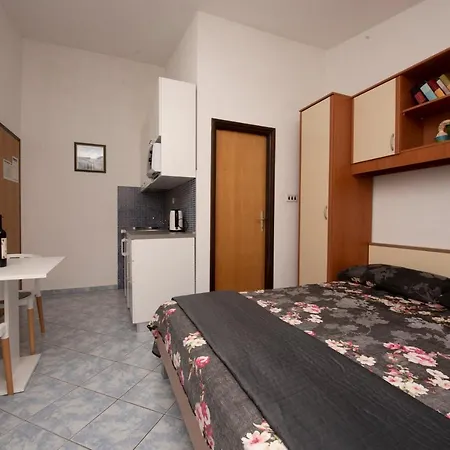 Apartment Bevanda Podstrana