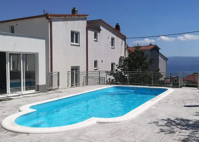 Bevanda * Podstrana