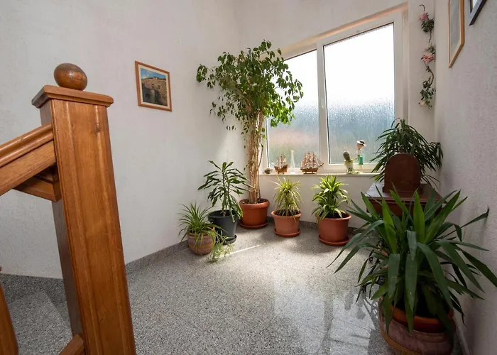Bevanda * Podstrana